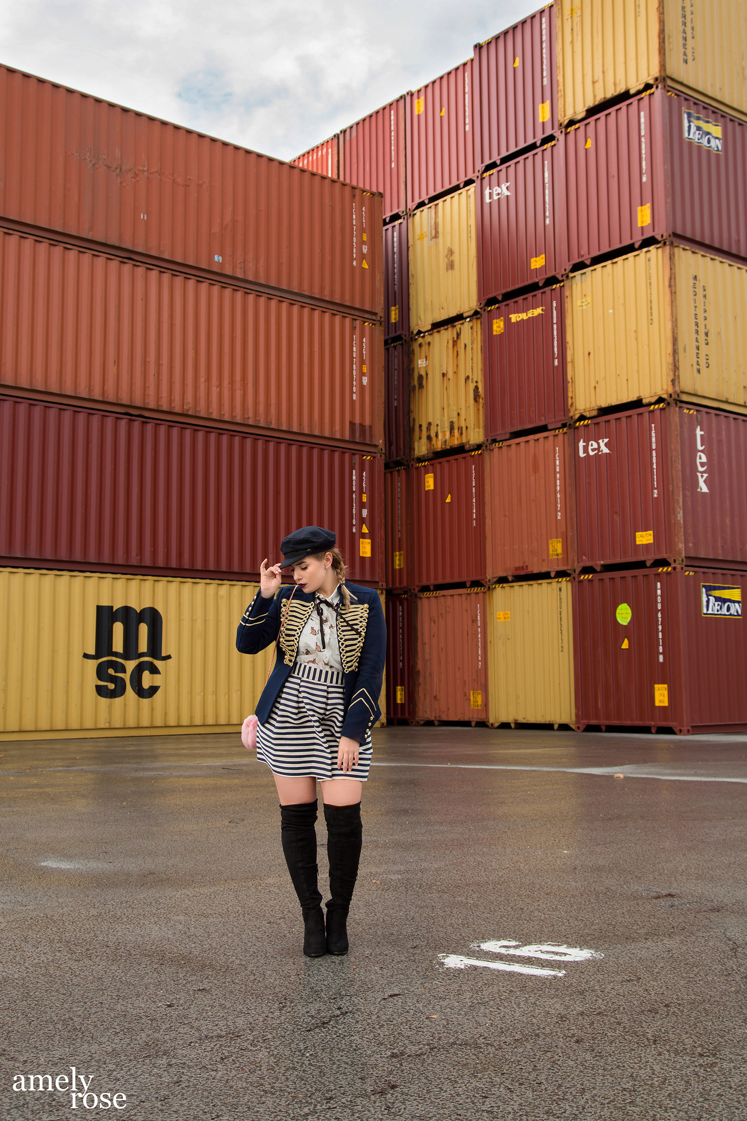 amely rose a german fashion blogger wearing a marine uniform as a summerlook with a catprint blouse and hat