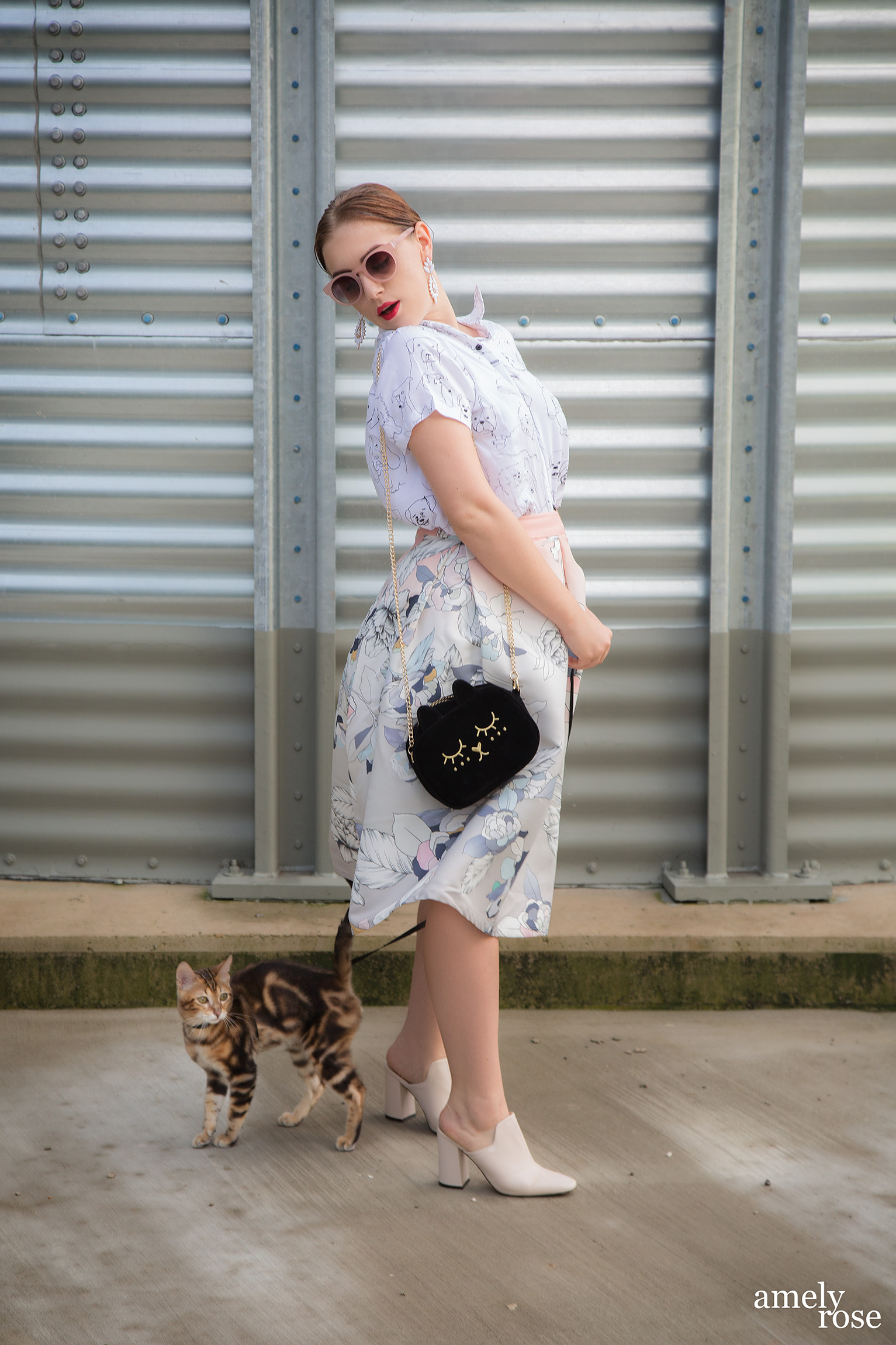 amelyrose_amely_rose_catwalk_bengal_catcontent_adventurecat_kitten_bengalcat_woman_cat