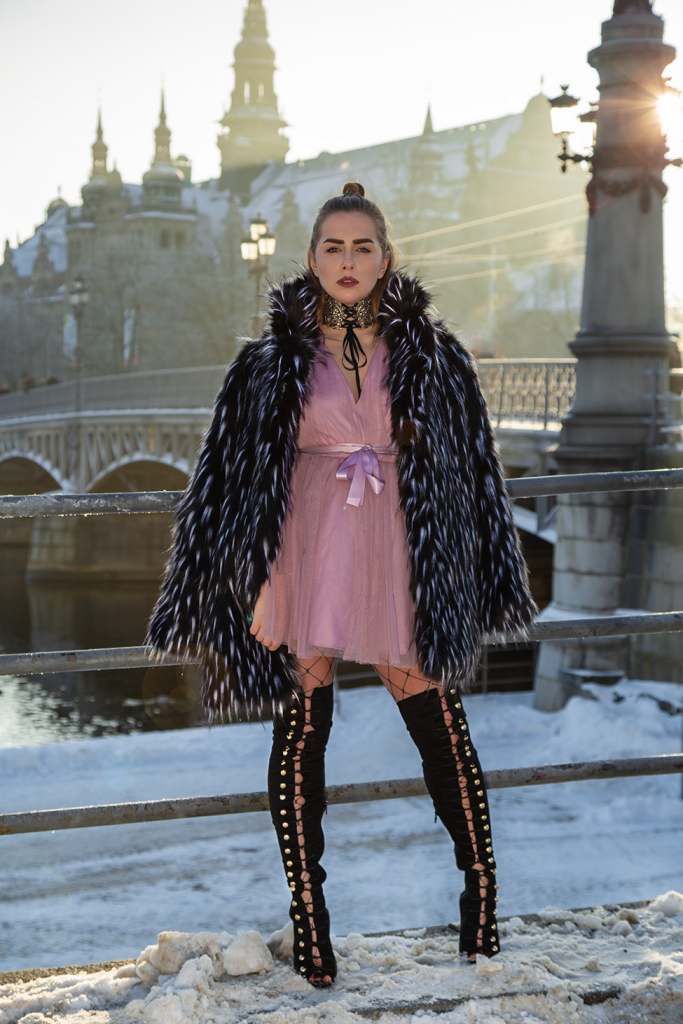 stockholm_schweden_sweden_amely_rose_amelyrose_fashion_winter_winterlook_winteroutfit_overknees_schnee_snow_amelyrose_amely_rose_christmas