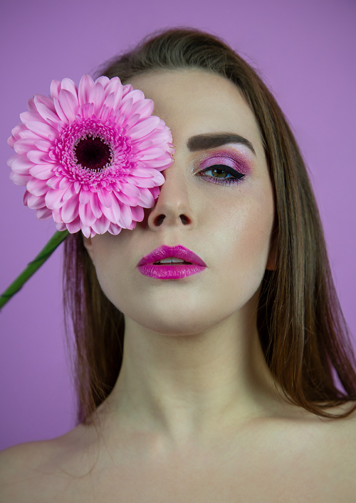 amelyrose, amelyrose, Chrimaluxe-Minerals, makeup, make up, portrait, eye make up, red smokey eyes, gothic make up, abiballlook, schminke, schminktipps, youtube_schmink_tutorial, portrait, puder, mineralien_uder, glitzer_lidschatten, lidschatten, dark lips, matter_lippenstift, flower, spring, frühling, frühlingsanfang, blumen, blume, blumenfotografie, nature photography, makeupbrush, schminkpinsel, pinsel, kabuki, kabuki brush, natural_make_up, nude_make_up, no_make_up, concealer, foundation, puder, produktfotos, produktfoto, canon, canon_5D_mark_III, pink, rosa, pretty_in_pink,