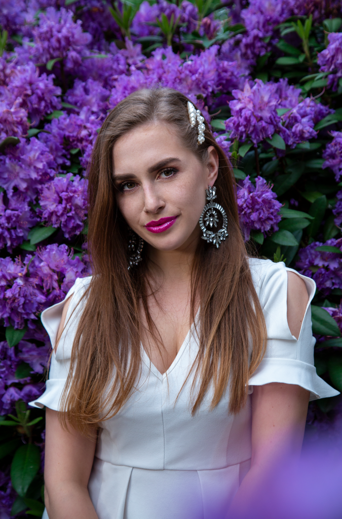 blume, flower, portrait, flowerportrait, Girl, Amely rose, Amely_rose, peoplephotography, menschen Portrait, Long hair dont care, Blondine, Beauty make up, fairytale photography, lilac, purple, spring, corona, was tun bei corona, frühlingsgefühle, white dress, zara kleid, 