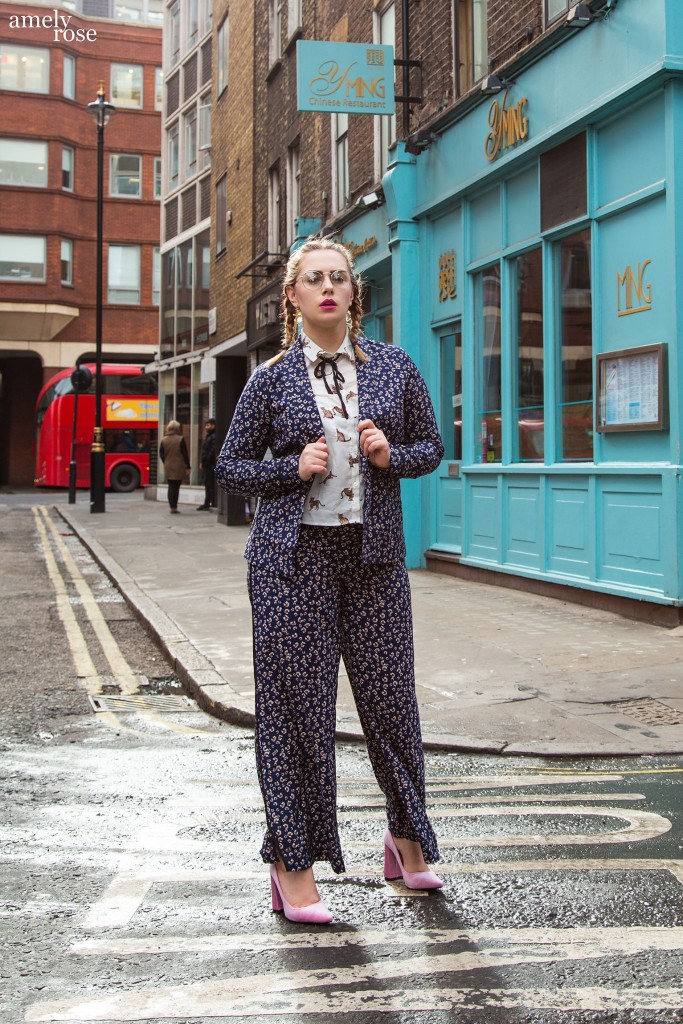 amely rose | feeling blue in London - a business look